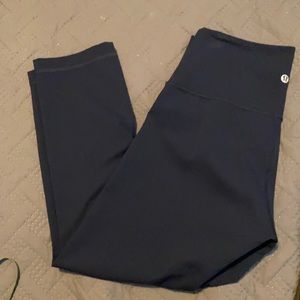 NAVY BLUE Lululemon Wunder Under 21” Legging